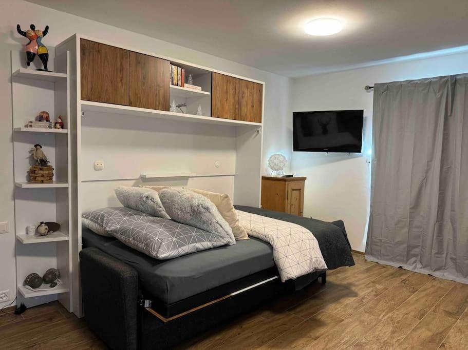 Apartment New: Refait A Neuf Avec Vue! *